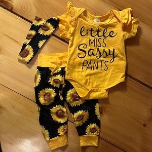Sunflower outfit